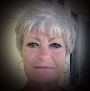 Meet your Posher, Libby